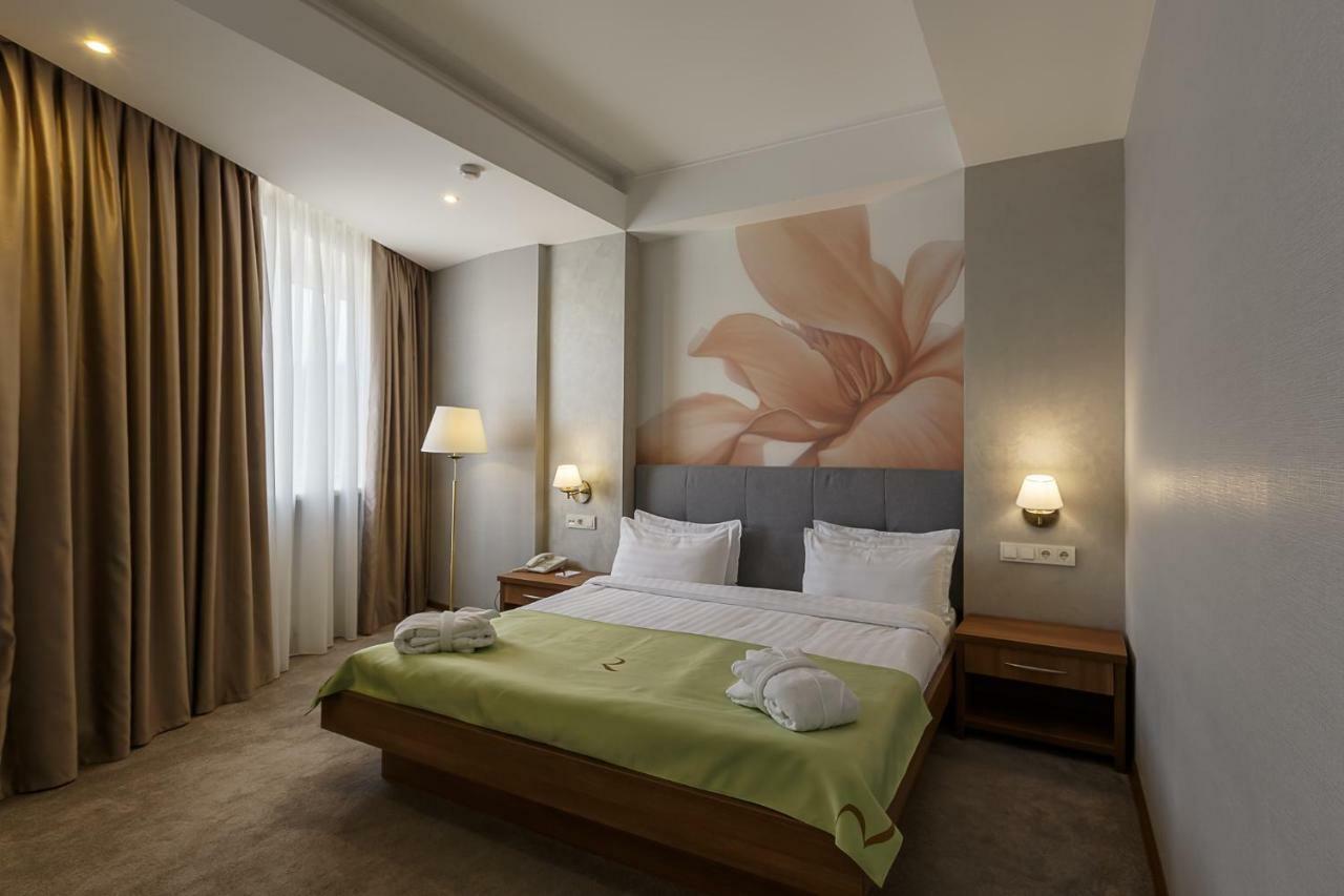 Renion Hills Hotel Almaty Extérieur photo