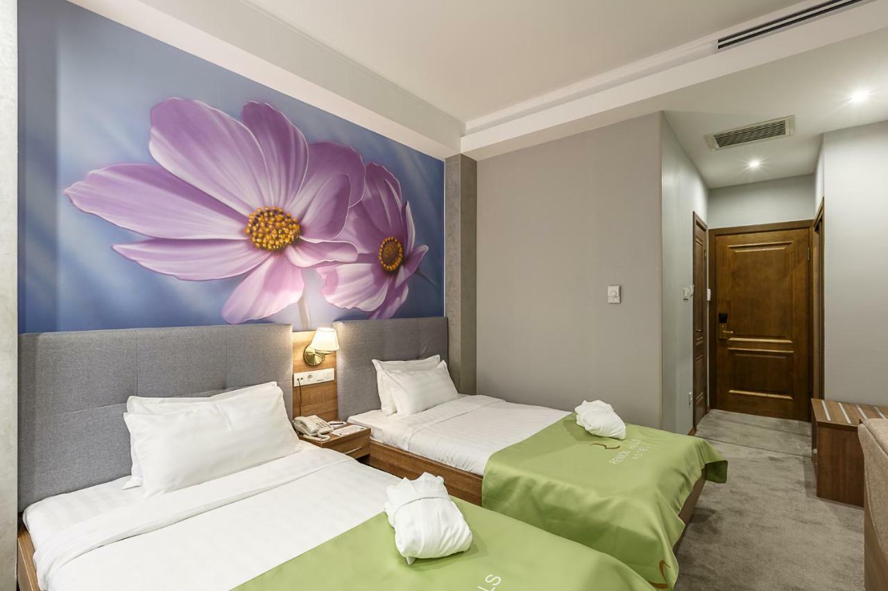 Renion Hills Hotel Almaty Extérieur photo