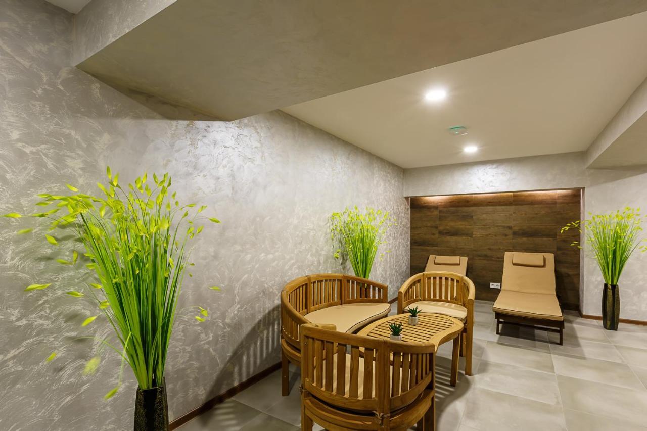 Renion Hills Hotel Almaty Extérieur photo